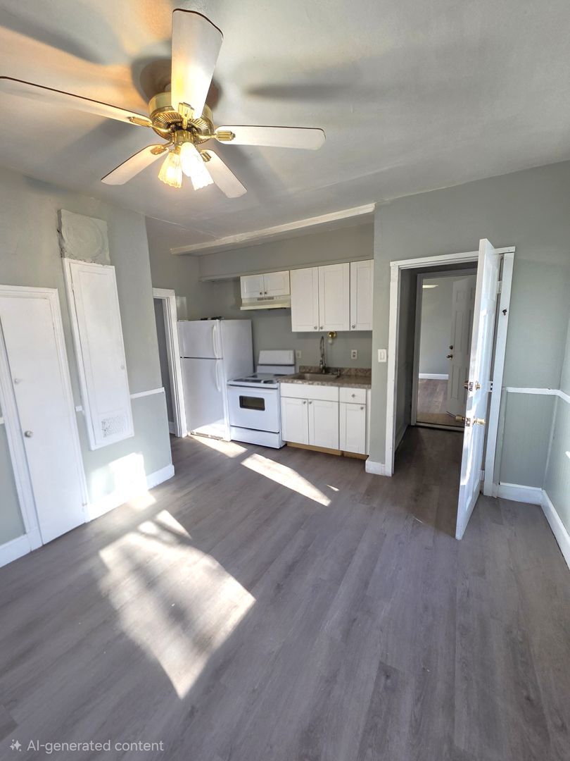 Building Photo - 718-720 Charles Street