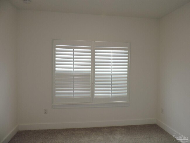 Building Photo - 6590 Paso Fino Dr