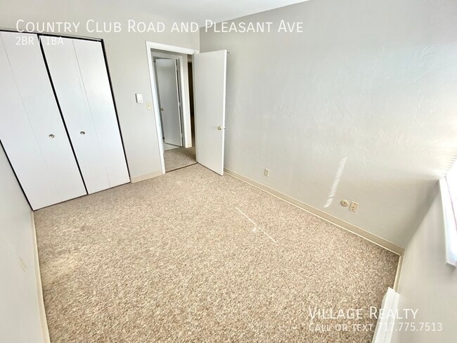 Building Photo - 609 Country Club Rd