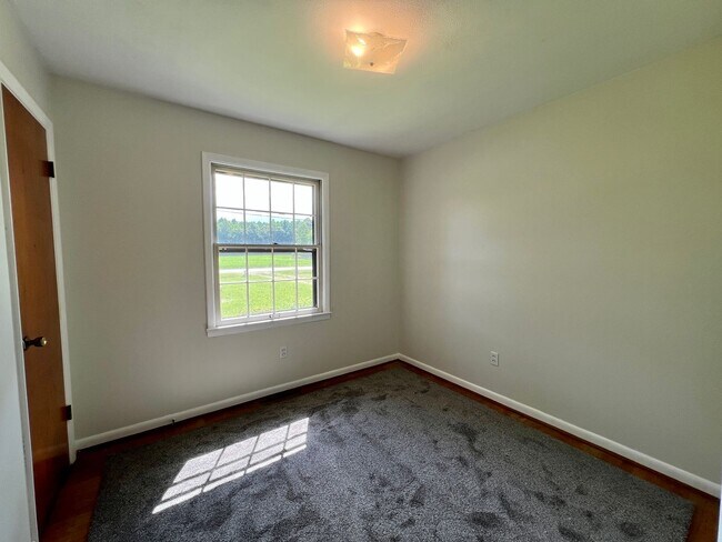 Building Photo - 3 Bed 1.5 Bath in Gates County