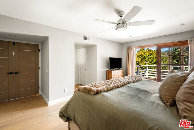 Building Photo - 28667 Acacia Glen St