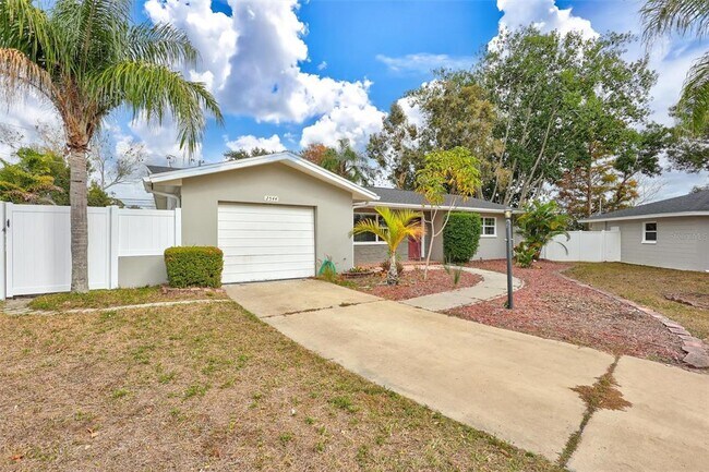 Building Photo - 2544 Burnice Dr