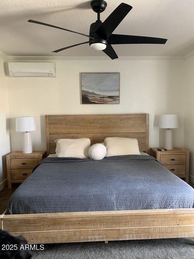 Building Photo - 422 W Eva St