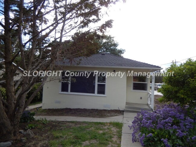 Building Photo - AVAILABLE AUGUST- Recently Remodeled - 1 Block from Poly