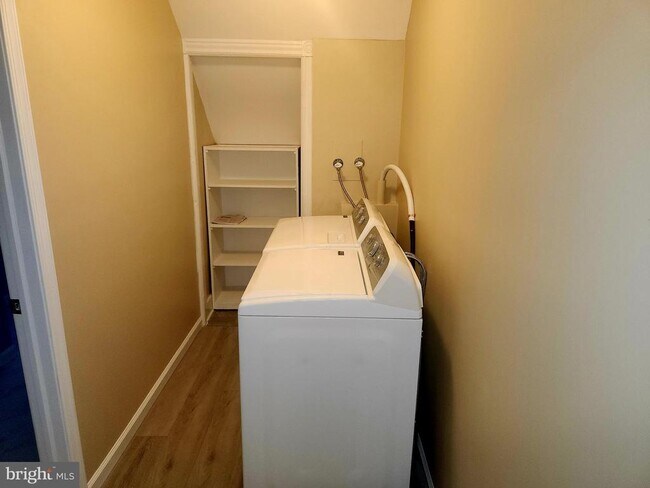 Building Photo - 538 Church Rd