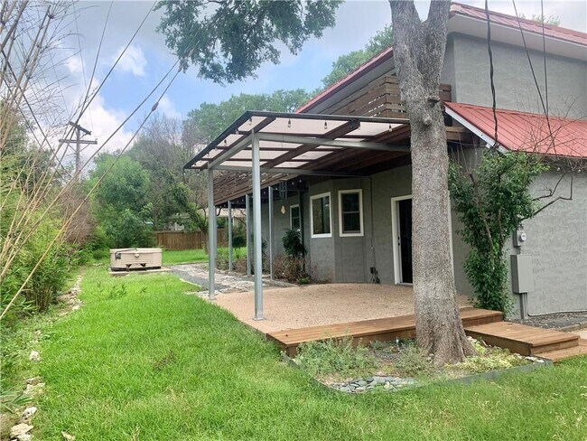 Building Photo - 4003 Tablerock Dr