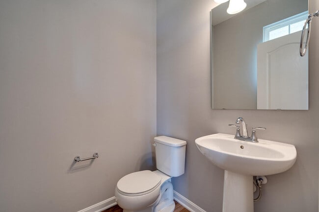 Building Photo - 1744 Ardennes Oak Dr