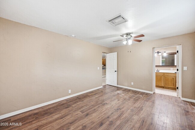Building Photo - 1717 S 82nd St