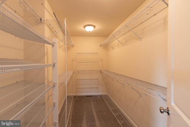 Building Photo - 4340 Chapel Rd