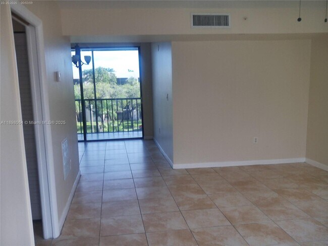 Building Photo - 8540 SW 133rd Avenue Rd