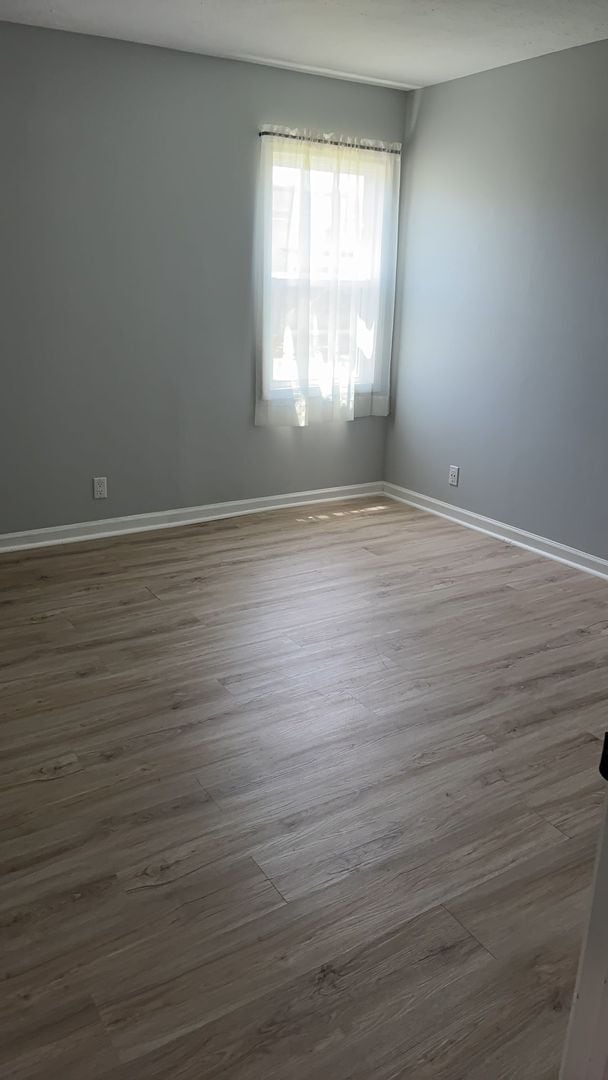 Building Photo - Move In Ready!