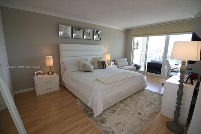 Building Photo - 21205 Yacht Club Dr