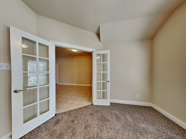 Building Photo - 3801 Moorcroft Rd