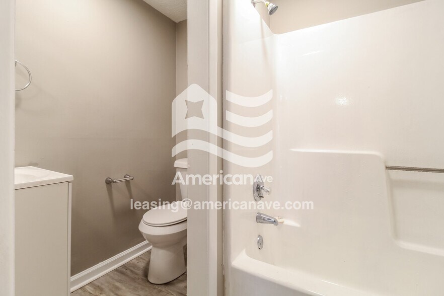 Building Photo - 109 Colbert Blvd