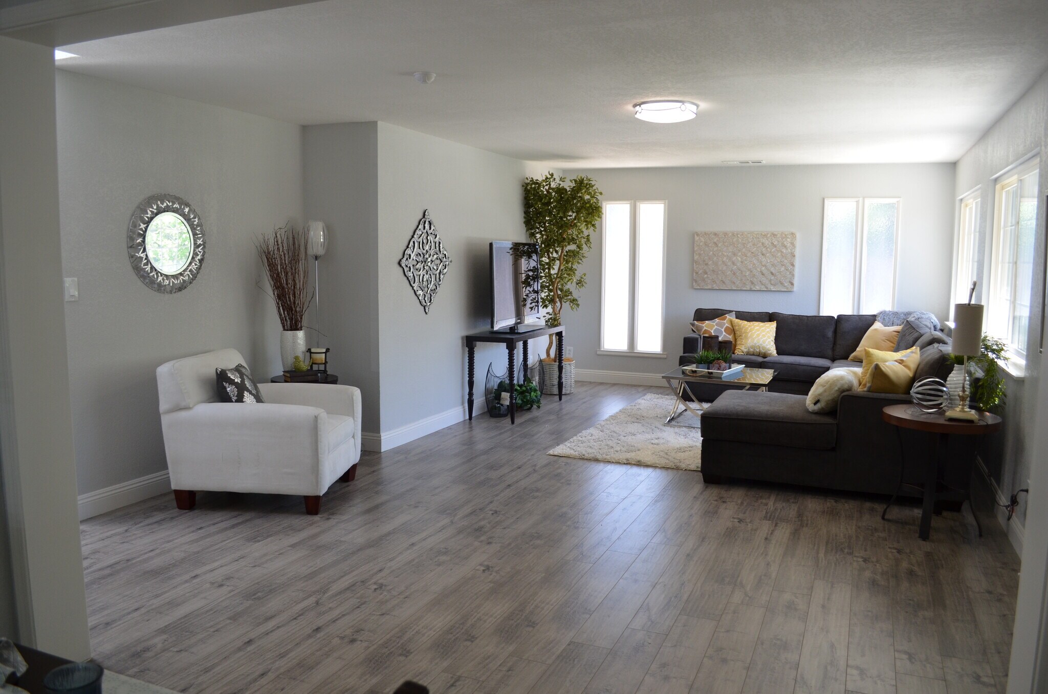 Living room View - 2355 Geraldine Dr