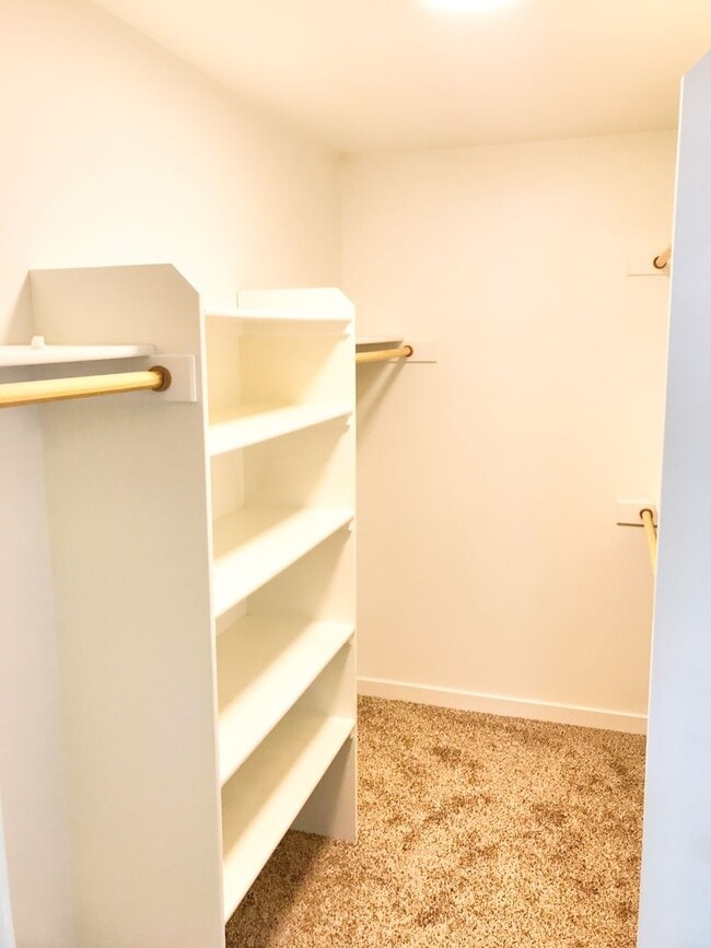 Building Photo - Mt. Scott-Arleta Newer Construction Home with AC, Attached Garage, Fenced Backyard