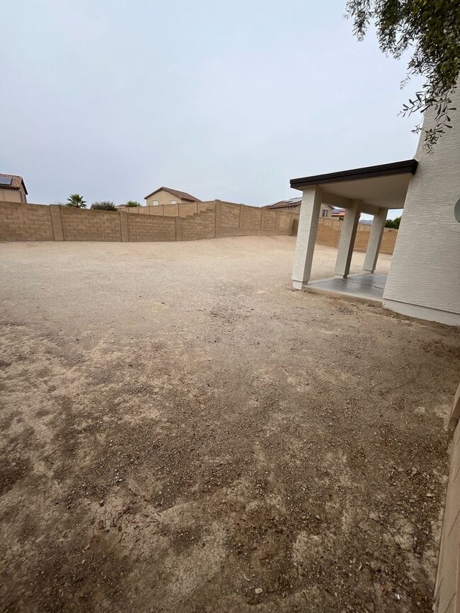 Building Photo - Buckeye, 4 bed, 2.5 bath, huge lot, across...