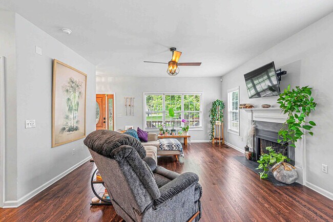 Building Photo - 609 Riva Ridge Rd