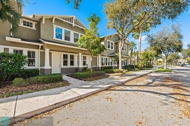 Building Photo - 580 Pacific Grove Dr