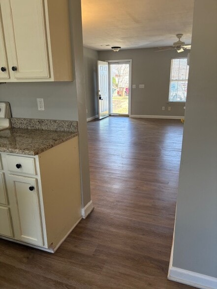 Building Photo - 4642 Cross Ridge Ln