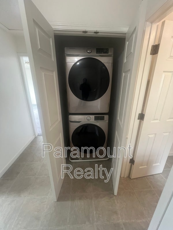 Building Photo - 188 N 14th St