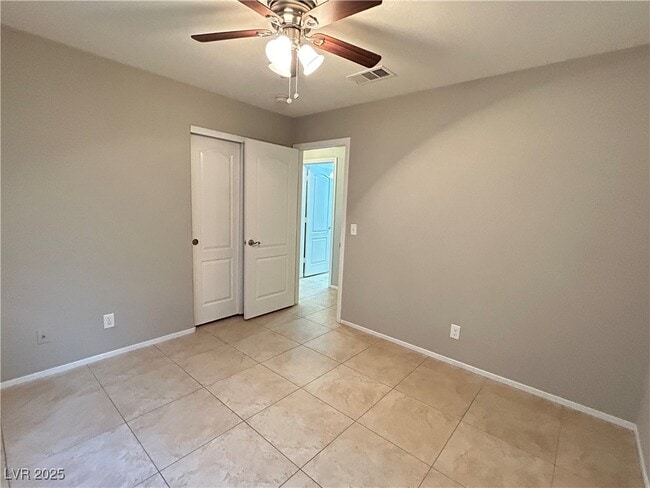 Building Photo - 7621 Prairie Corners Dr