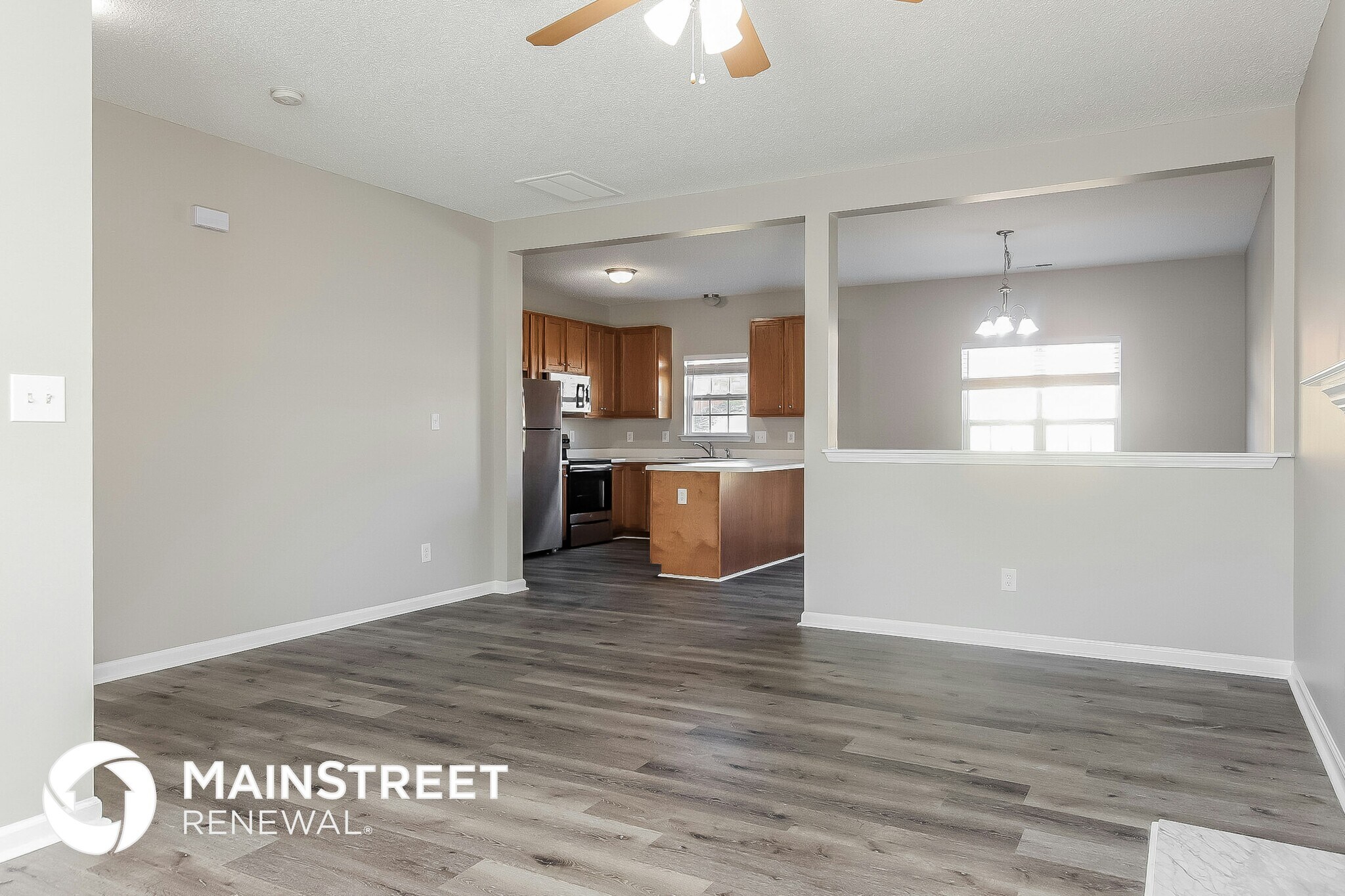 Building Photo - 6861 Lakinsville Ln