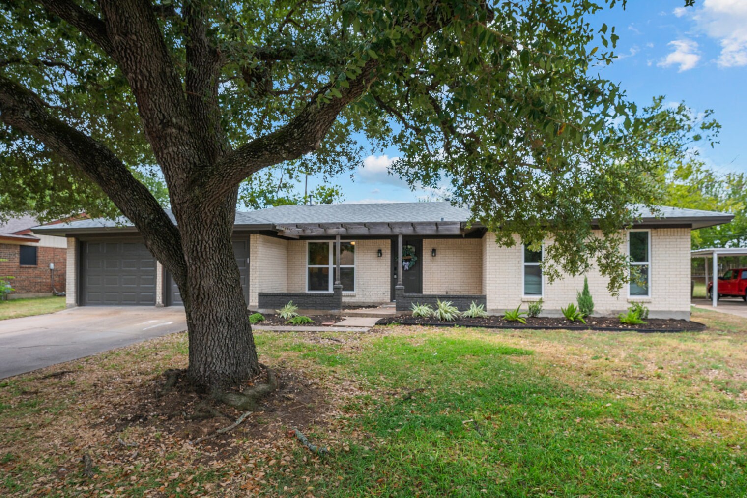 Building Photo - 1509 Barak Ln