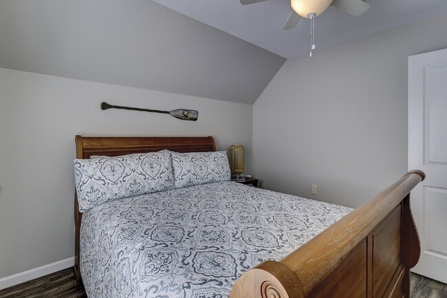 Building Photo - Old Town Bluffton Furnished Apartment!