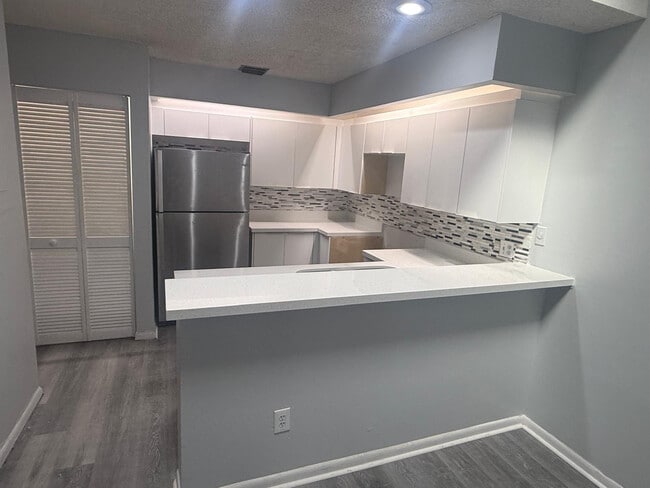 Building Photo - 1844 Adventure Pl