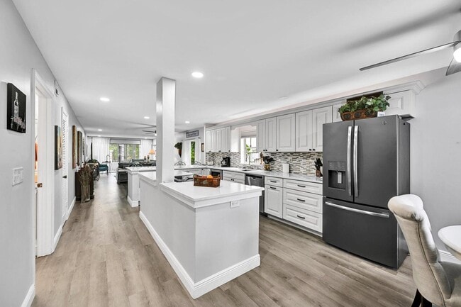 Building Photo - 5759 Phoenix Palm Ct