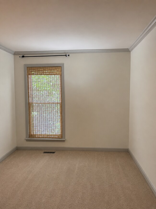 Building Photo - Renovated 3 Bedroom Home in Ashland City!