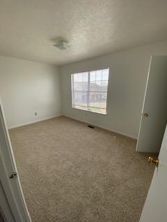 Building Photo - 98 Andrea Dr