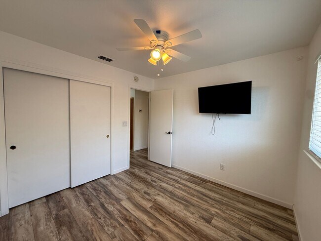 Building Photo - 243 Rio Mesa Ct