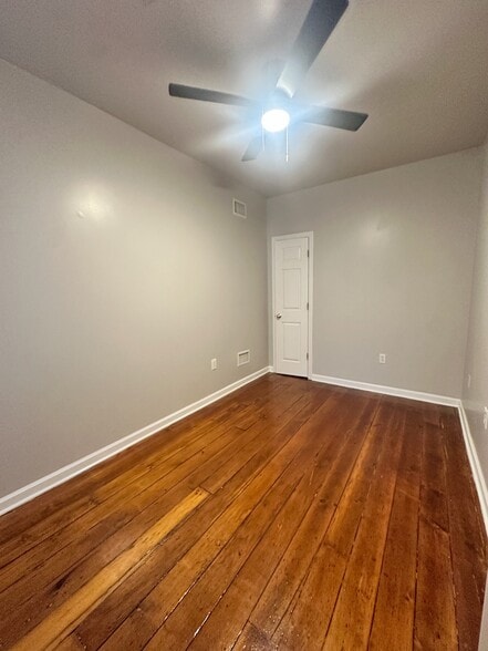 Building Photo - 1016 Bingham St