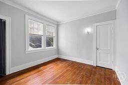 Building Photo - 427 E 49th St