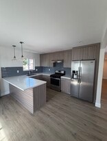 Building Photo - 733 Alabama St