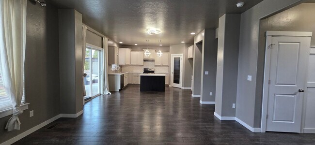 Building Photo - Great Location in Meridian