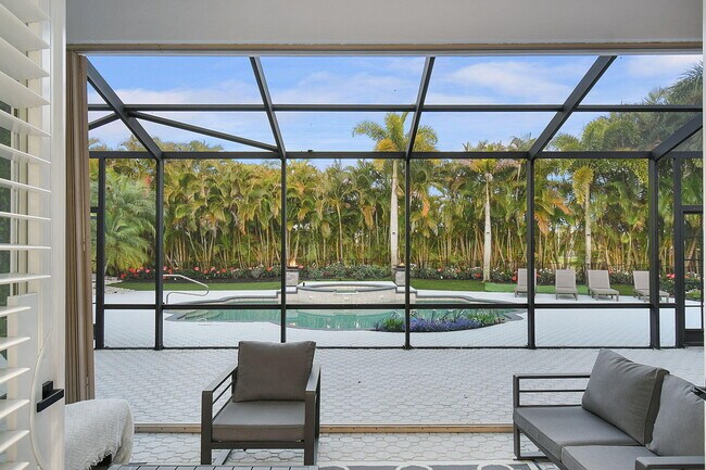 Building Photo - 15700 Carrera Ln