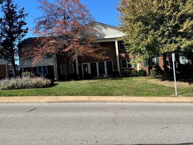 Building Photo - 1769 High School Dr