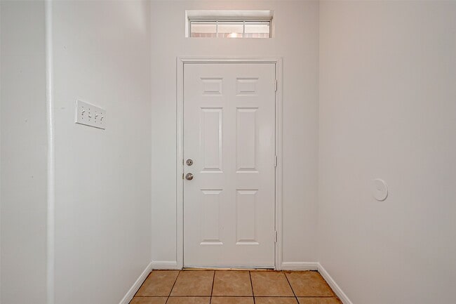 Building Photo - 7127 Sedona Ct