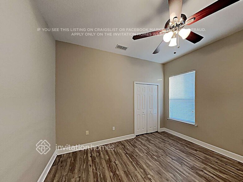 Building Photo - 6895 Bushnell Dr
