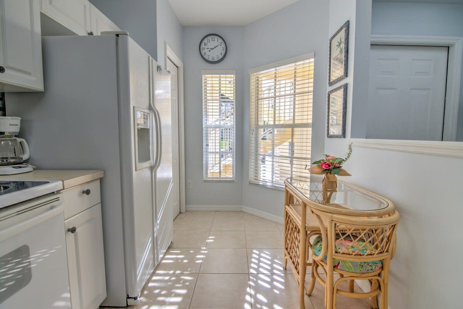 Building Photo - 9187 Celeste Dr