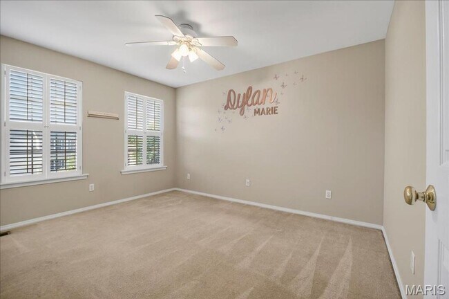 Building Photo - Golf Course Living