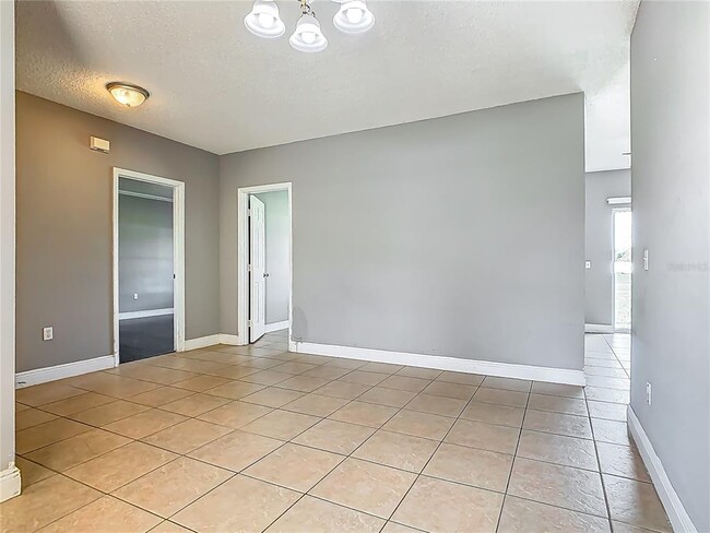 Building Photo - 107 Carlisle Ct