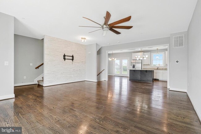 Building Photo - 947 Rye Dr