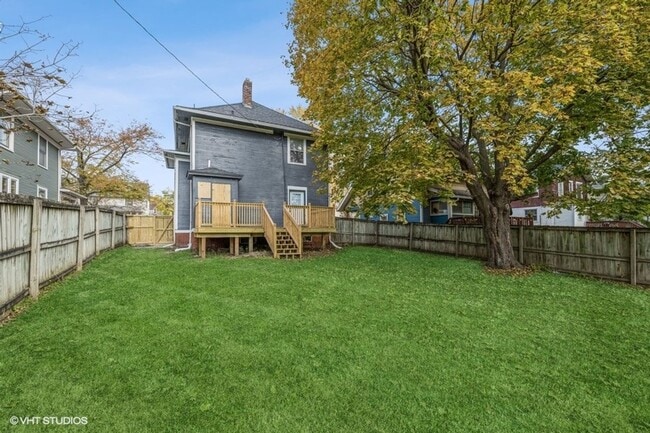 Building Photo - 3 Bedroom Large House for Rent