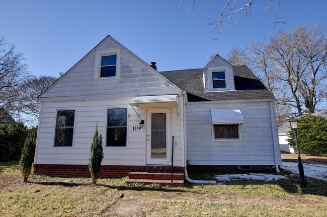 Building Photo - 11 Roberts Ct W