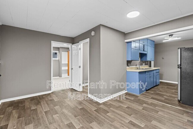 Building Photo - 1633 32nd Street Ensley