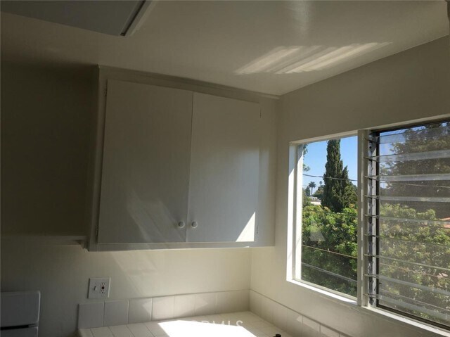 Building Photo - 630 San Vicente Blvd